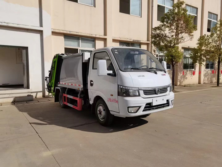 国VI規制対応の清掃用ゴミ収集車が登場——美しい環境づくりを共に推進